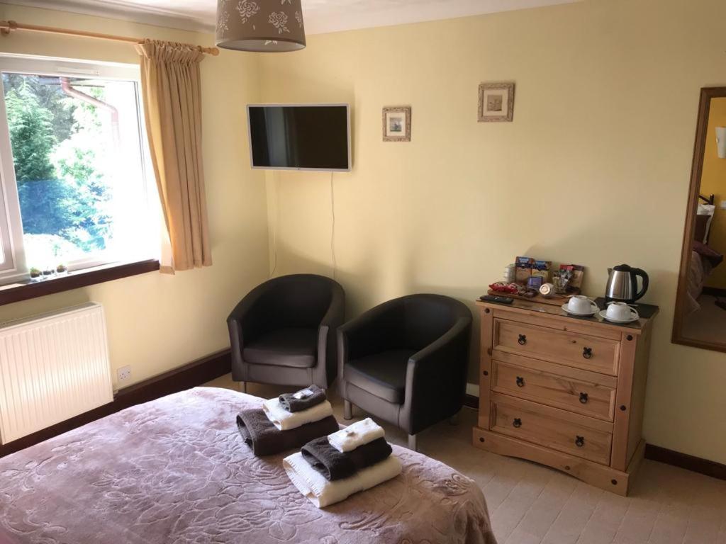 Tom Beag - Ben Nevis View Rooms Fort William Buitenkant foto